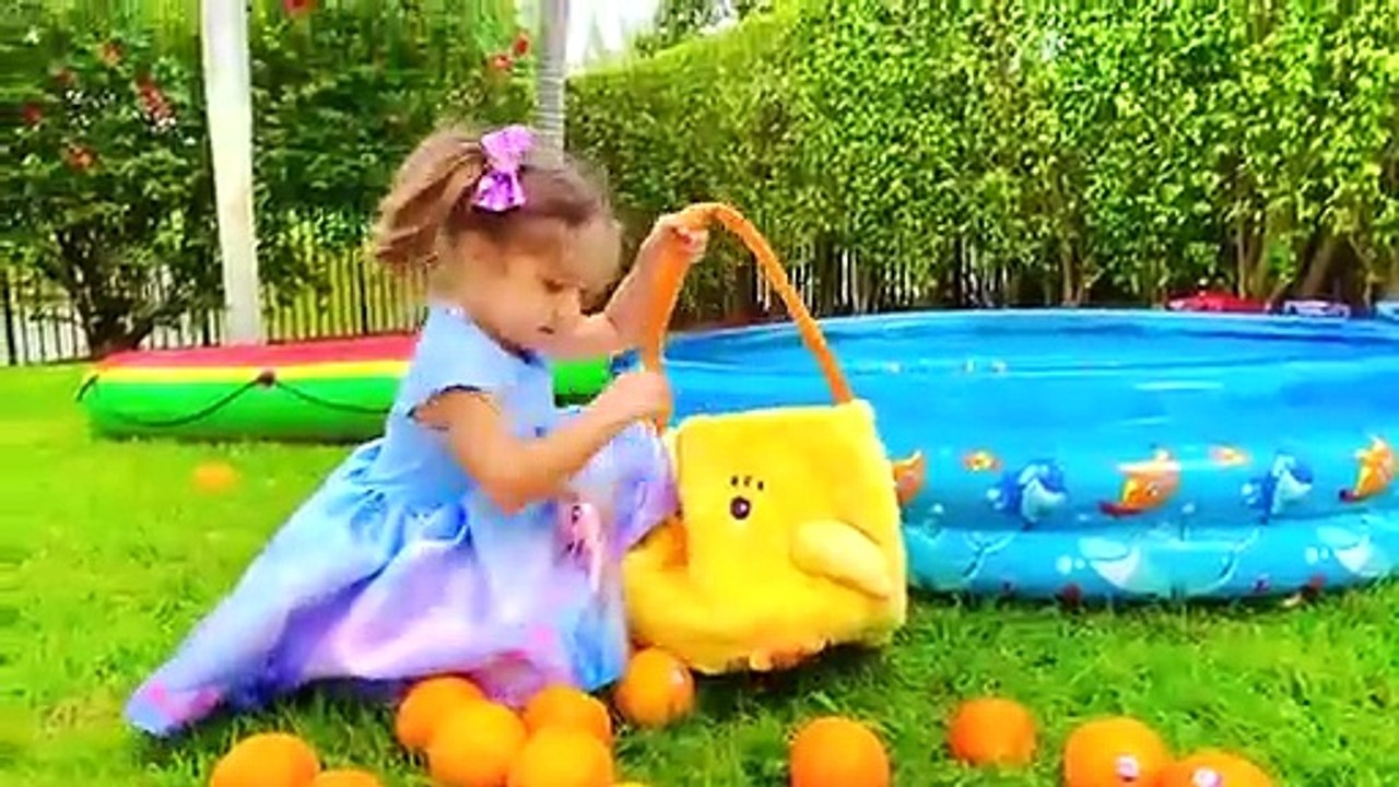 ناستيا تلعب مع الصورة السحرية, قصص مضحكة جديدة للأطفال حول الألعاب  ( 360 X 640 )