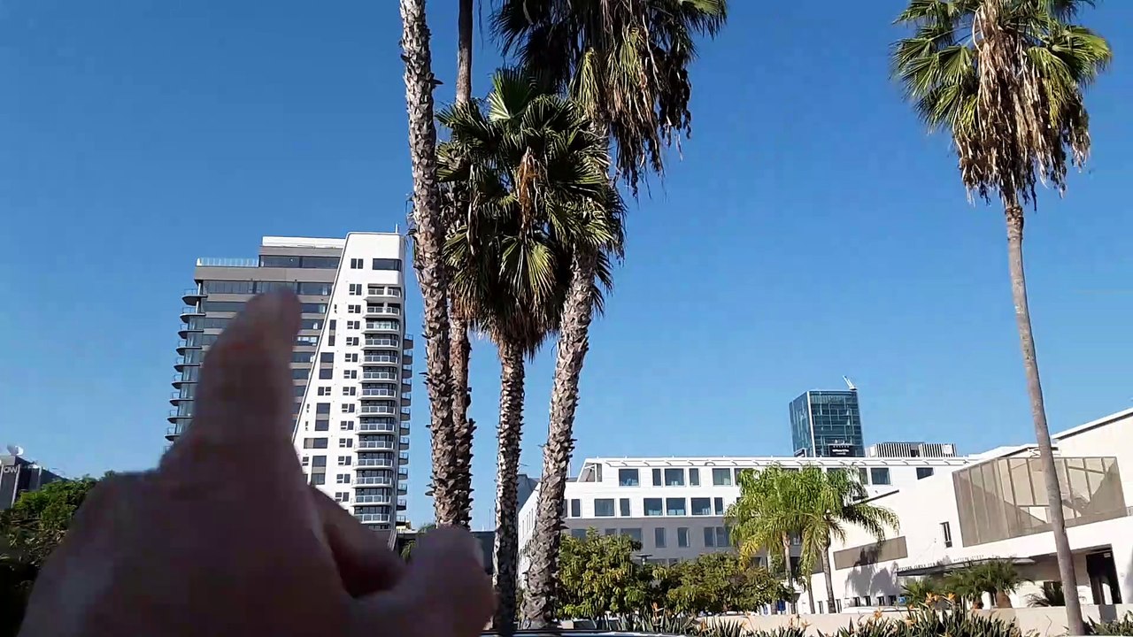 What in the Hell are they Building in Hollywood: Vine and Fountain 1/2