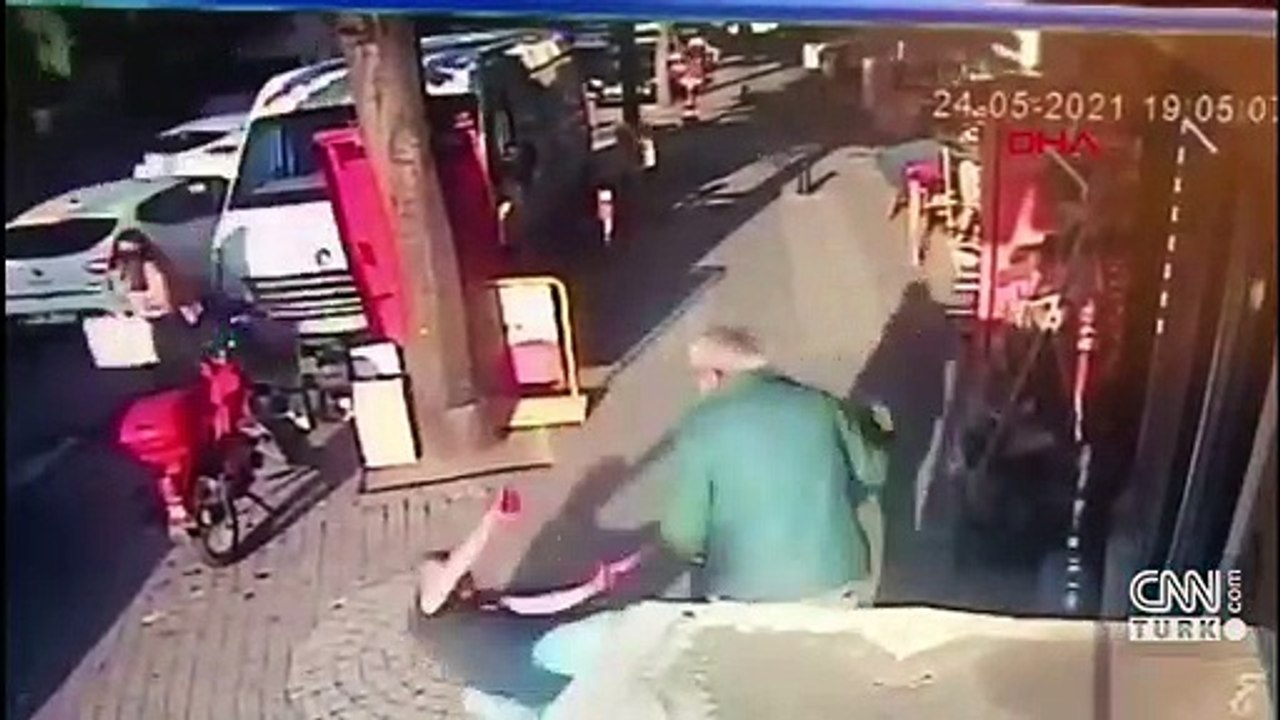 Saldırıyı tüple püskürttü