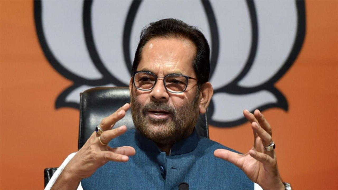 Naqvi 'compares' farmers protest and Shaheen bagh