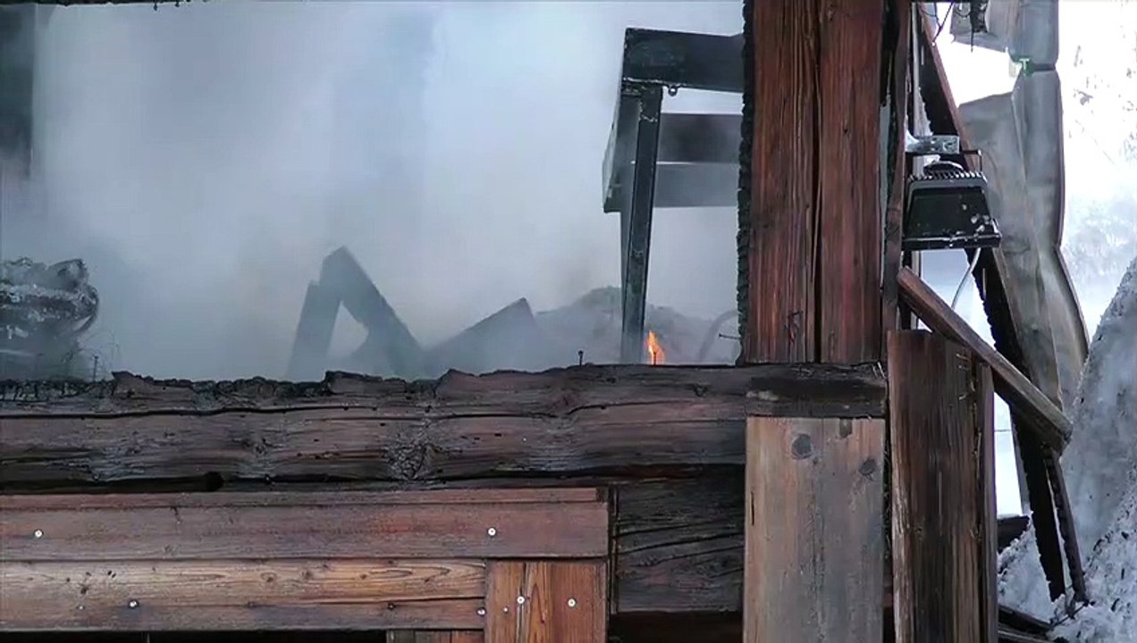 Stadel in Nikolsdorf in Flammen