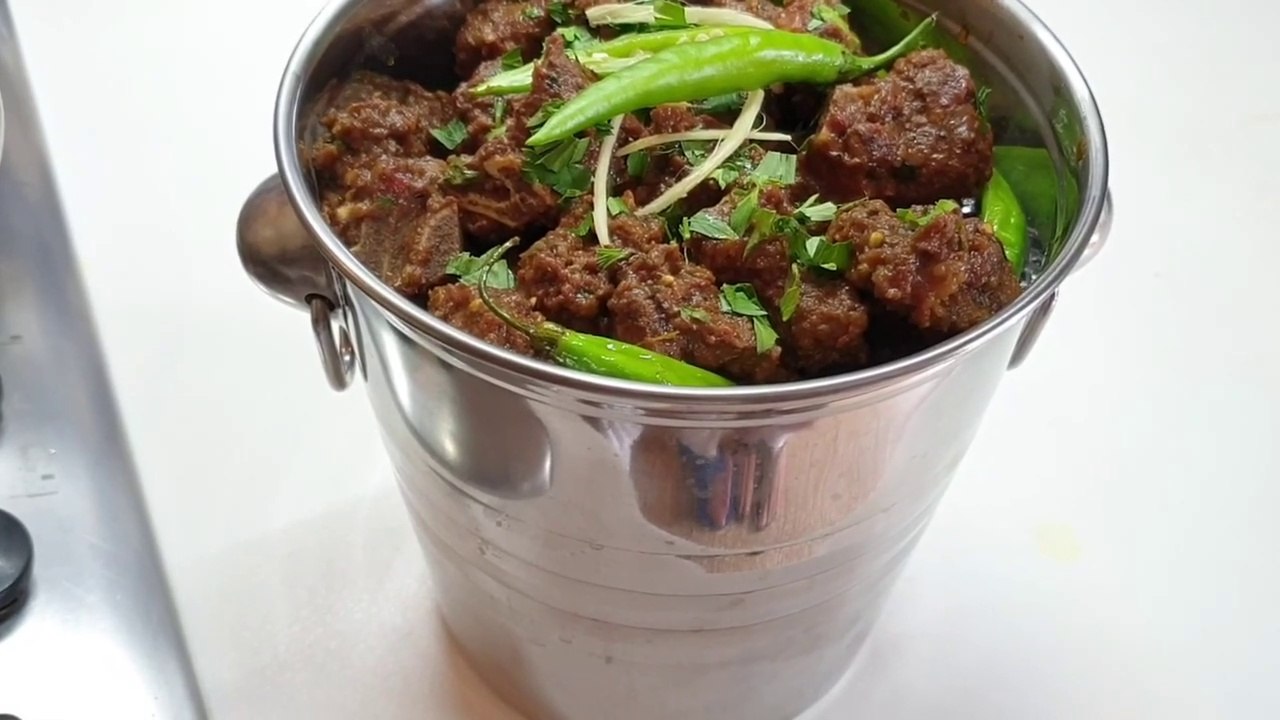 Balti Gosht | Balti Gosht Recipe | بالٹی گوشت