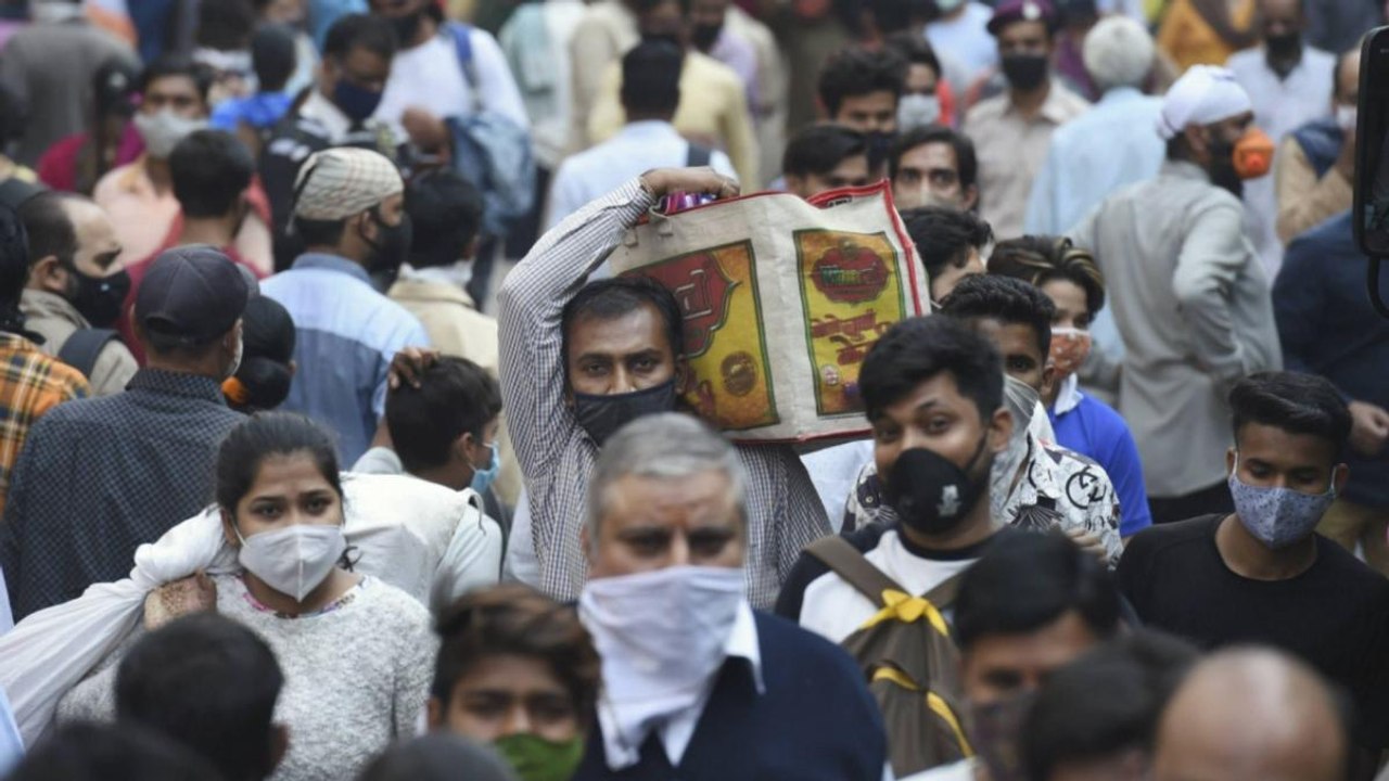 COVID cases surge, Delhiites neglecting protocols