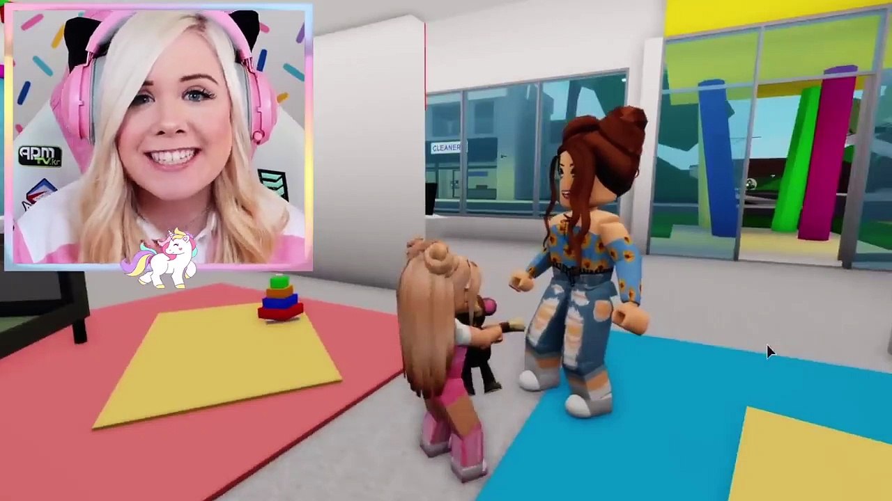 Mom Vs Dad In Brookhaven! (Roblox Brookhaven Rp)