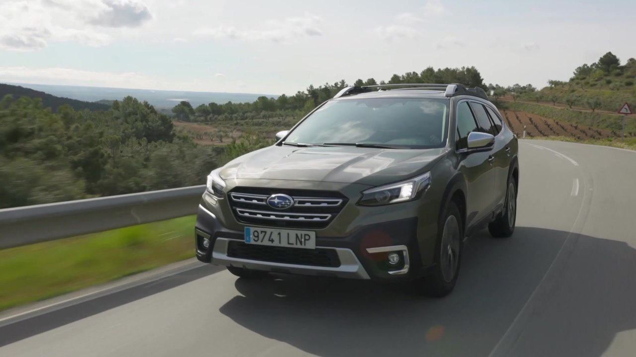 2021 Subaru Outback Driving Video