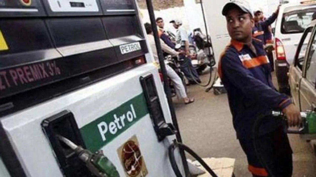 Understand mathematics behind the earning of govt from fuel