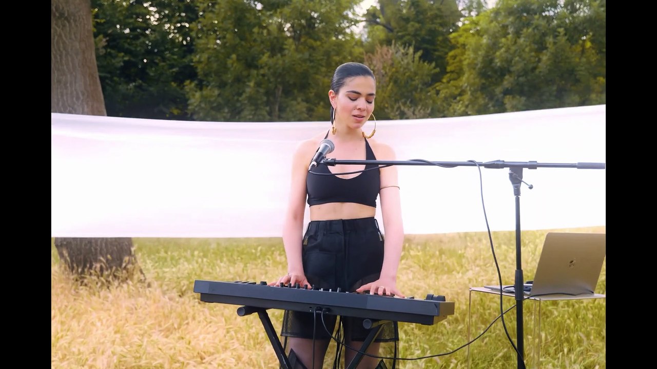 Elia - Chocolat (live version)