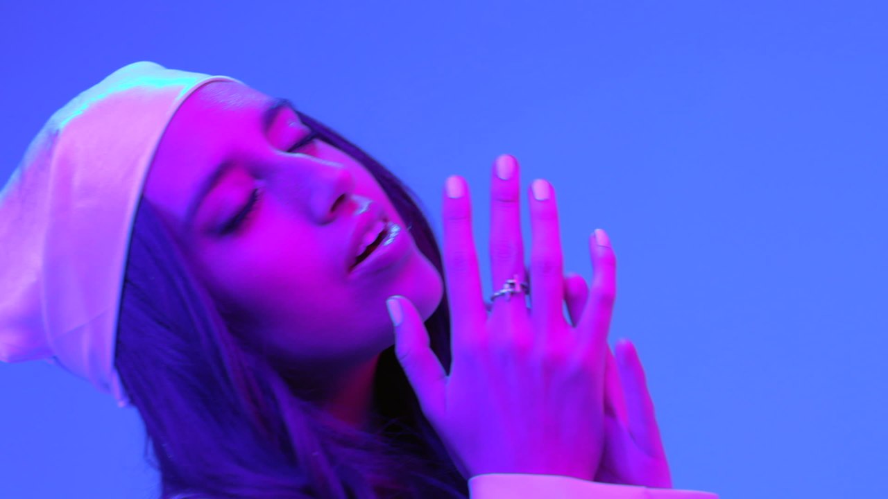 Nicole Favre - Turbulencia