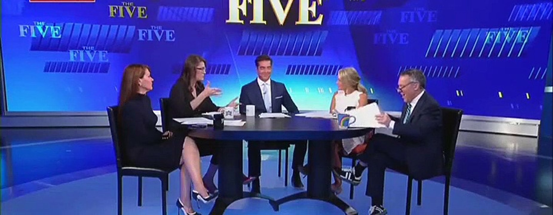 JESSICA TARLOVS BLASTS ANNOUNCED HER PREGNANCY