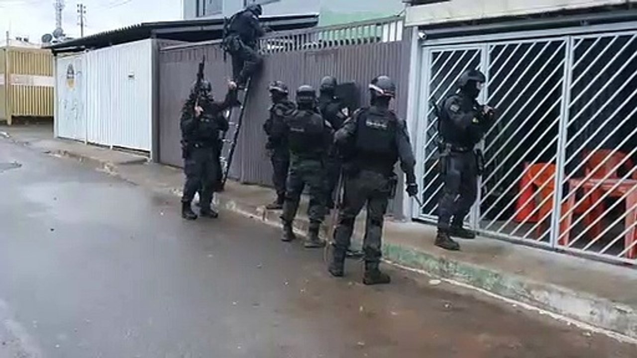 PCDF prende grupo que falsificava dados de médicos para comprar botox e ácido