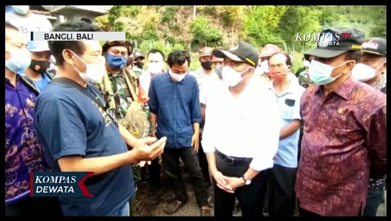 Menko PMK Tinjau Lokasi Longsor