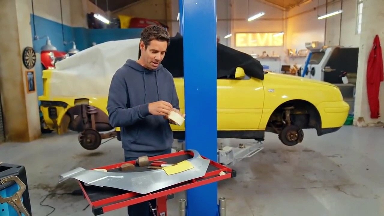 Volkswagen Golf Cabriolet: Mike Hates The Yellow Paint - Wheeler Dealers