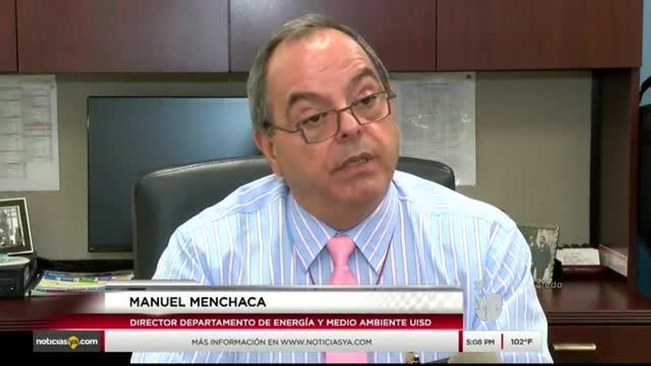 Noticias Laredo 5pm 081717 - Clip - moho escuela