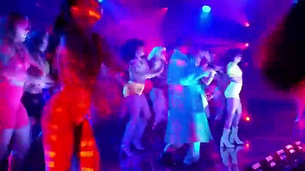 Maluma & Rayvanny "Mama Tetema" Live