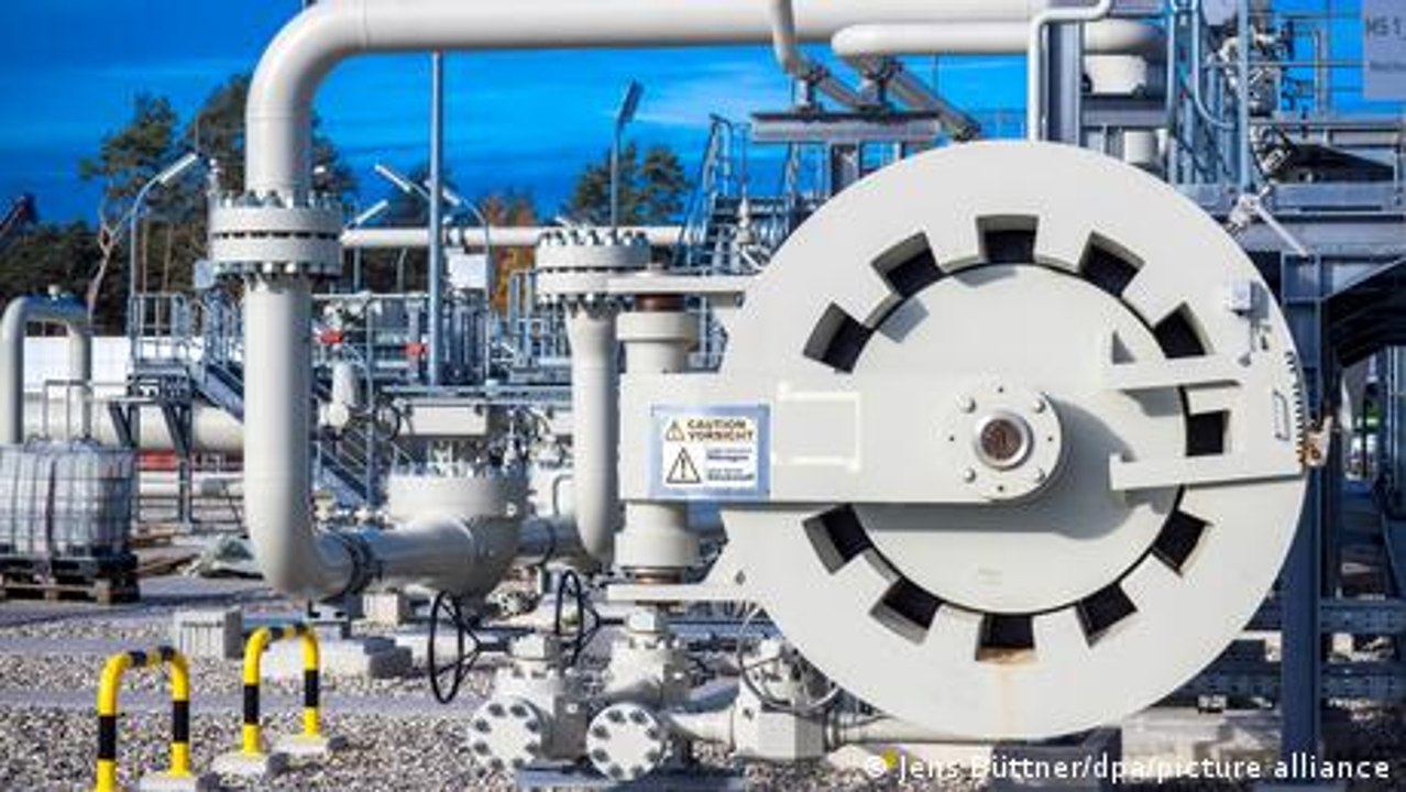 What are the causes of the world wide energy crisis?