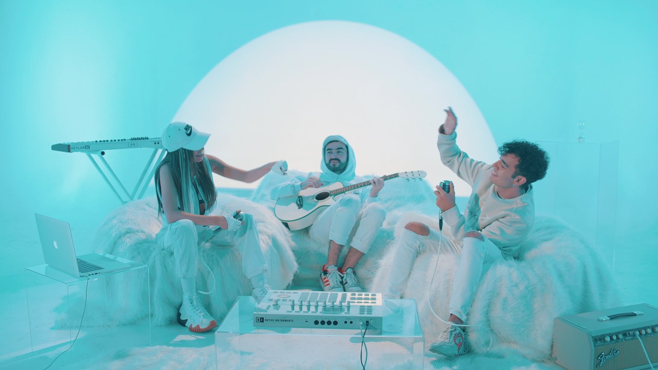 Nicole Favre - Quítamelo