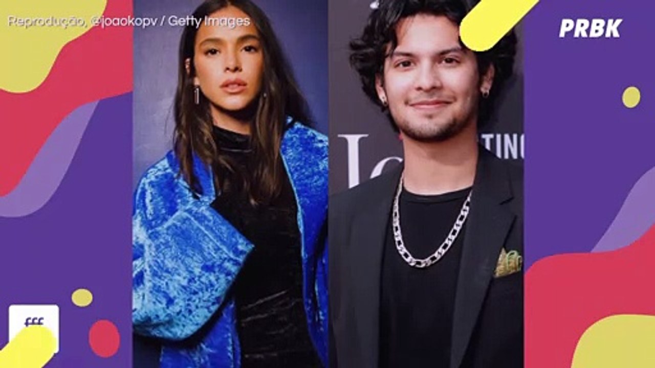 Bruna Marquezine parabeniza ator de "Besouro Azul" com foto engraçada. Veja a resposta!