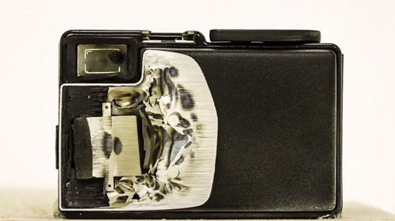 Une étonnante plongée à l'intérieur d'objets poncés millimètre par millimètre