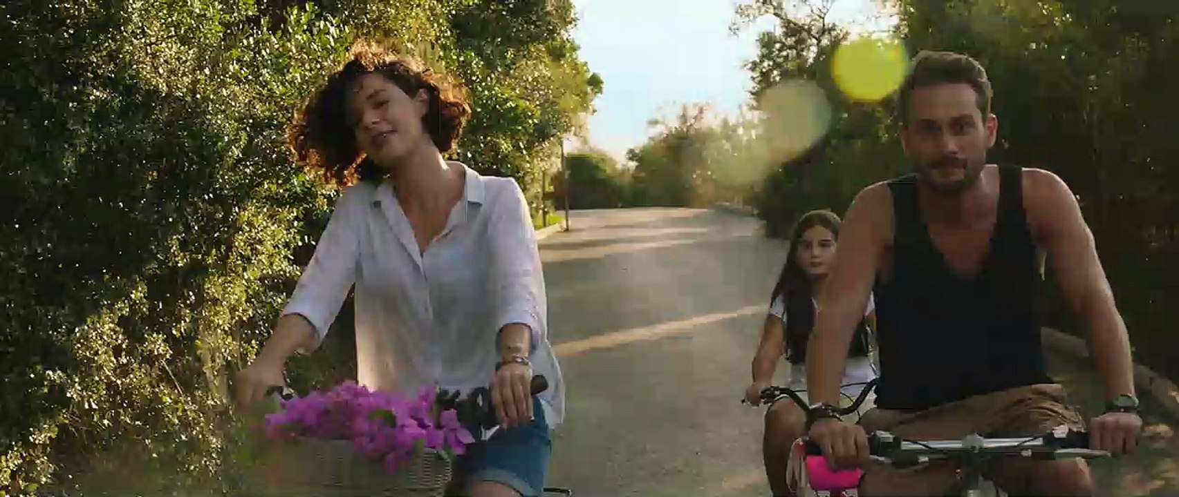 Deniz ve Güneş Fragmanı