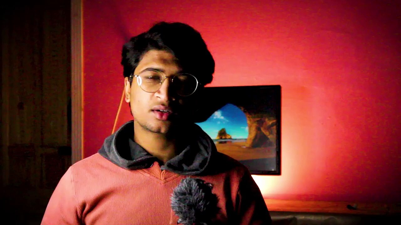 What is an NFT? (Non Fungible Token) NFT's explained in Urdu and Hindi