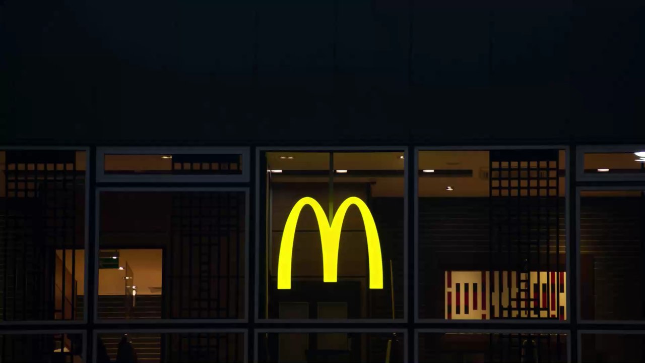 This Is One Big Difference Between The US Villa And The UK Villa