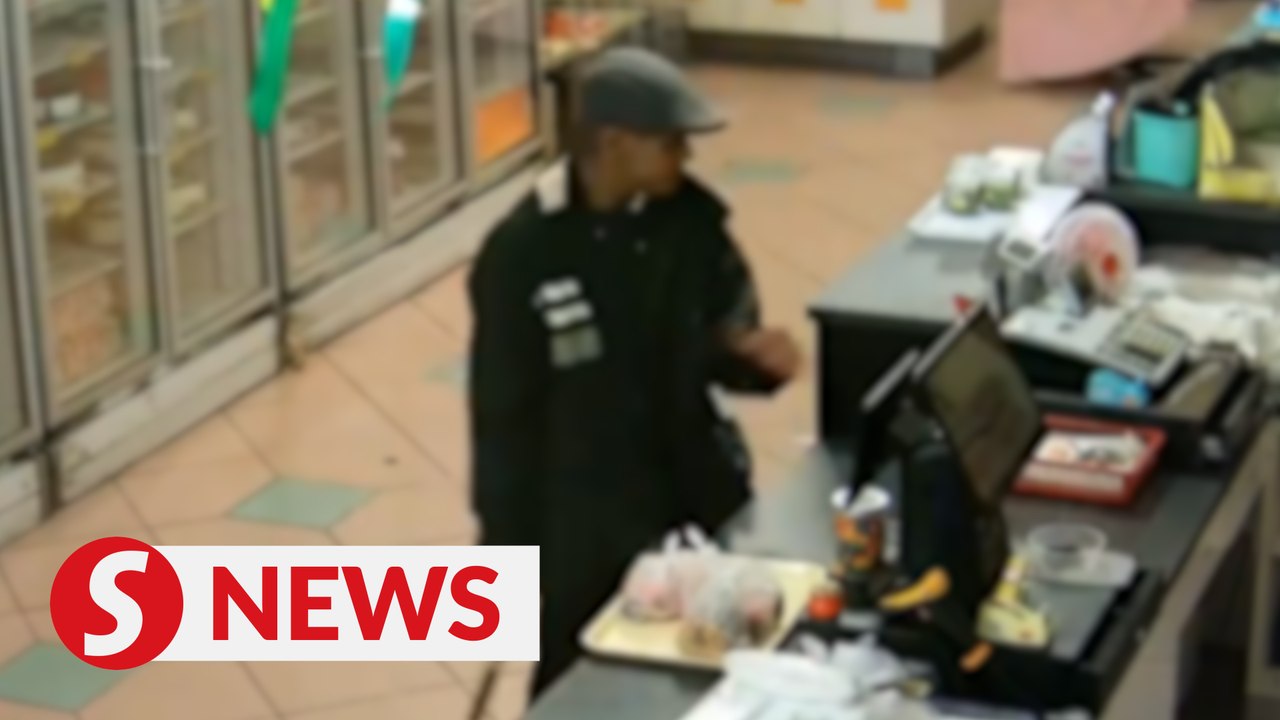 A man remanded for using a toy gun to rob a Kota Baru cake shop