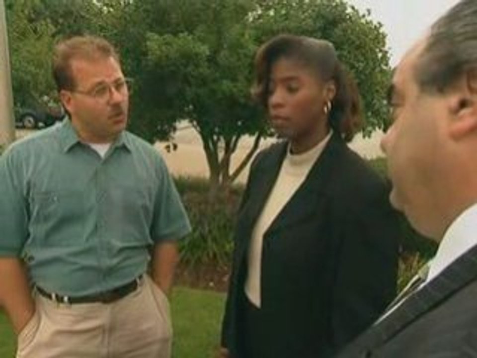 The Awful Truth-1x04A- Technique de survie