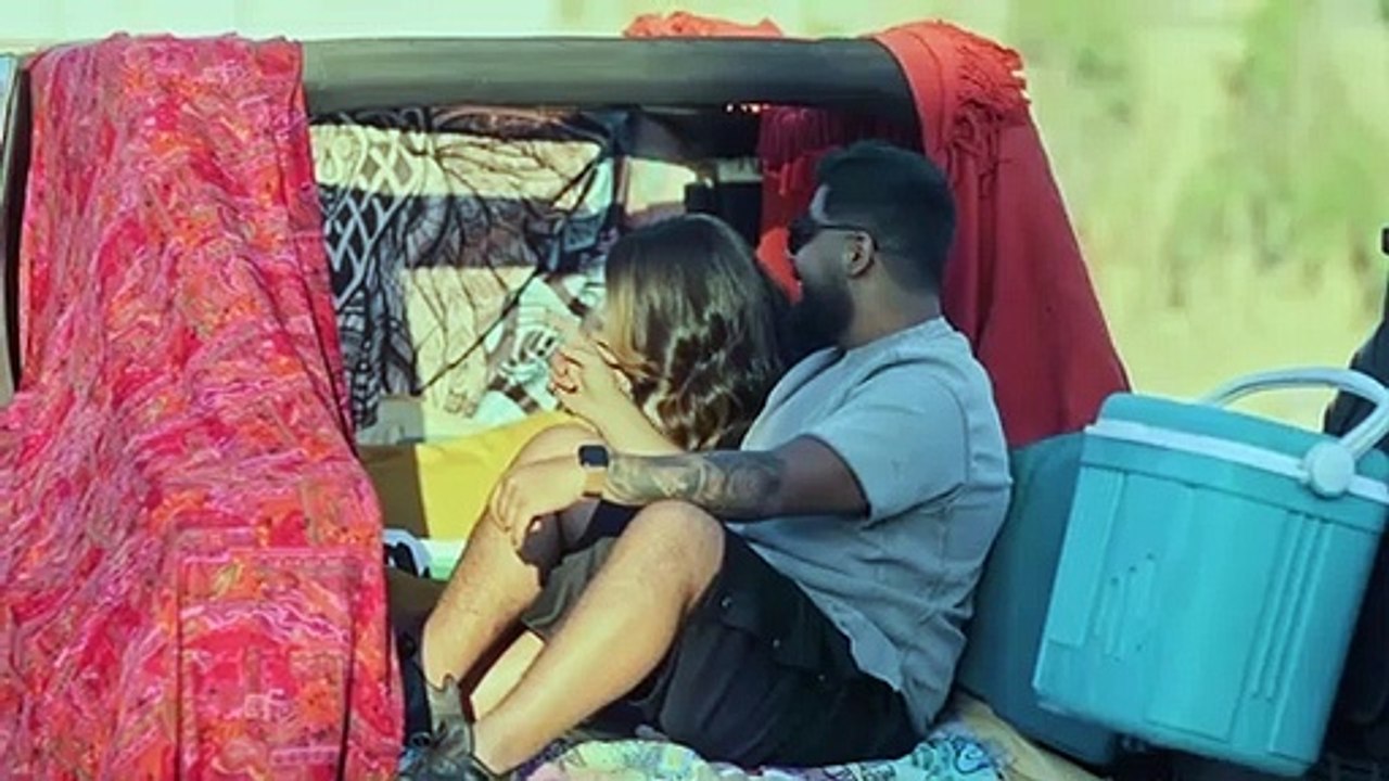 A5rass - Haraga’ak Ghareeb _ الأخرس -  هرجعك غريب (Official Music Video)