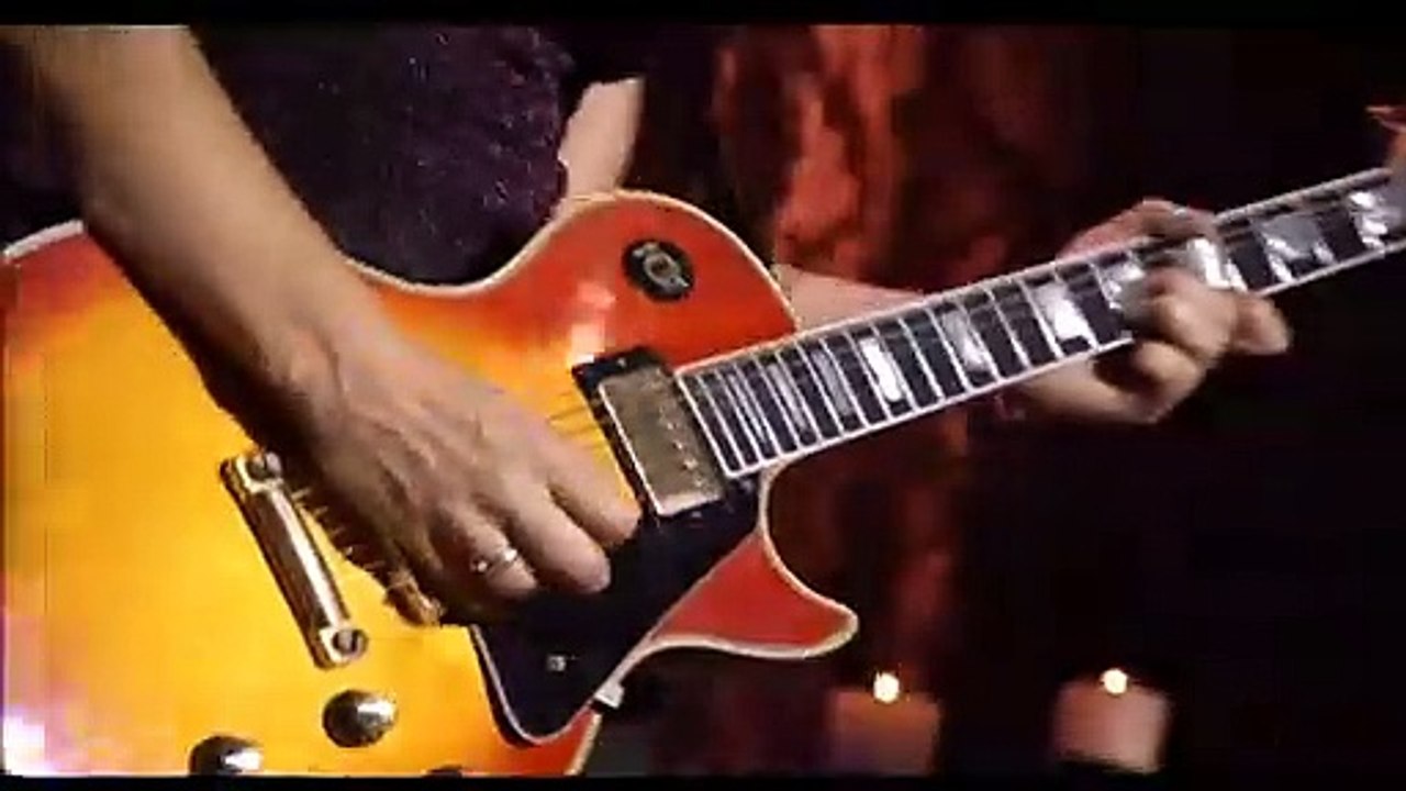 The Bangles — "Manic Monday" | from The Bangles: Return to Bangleonia - Live in Concert | (2000)