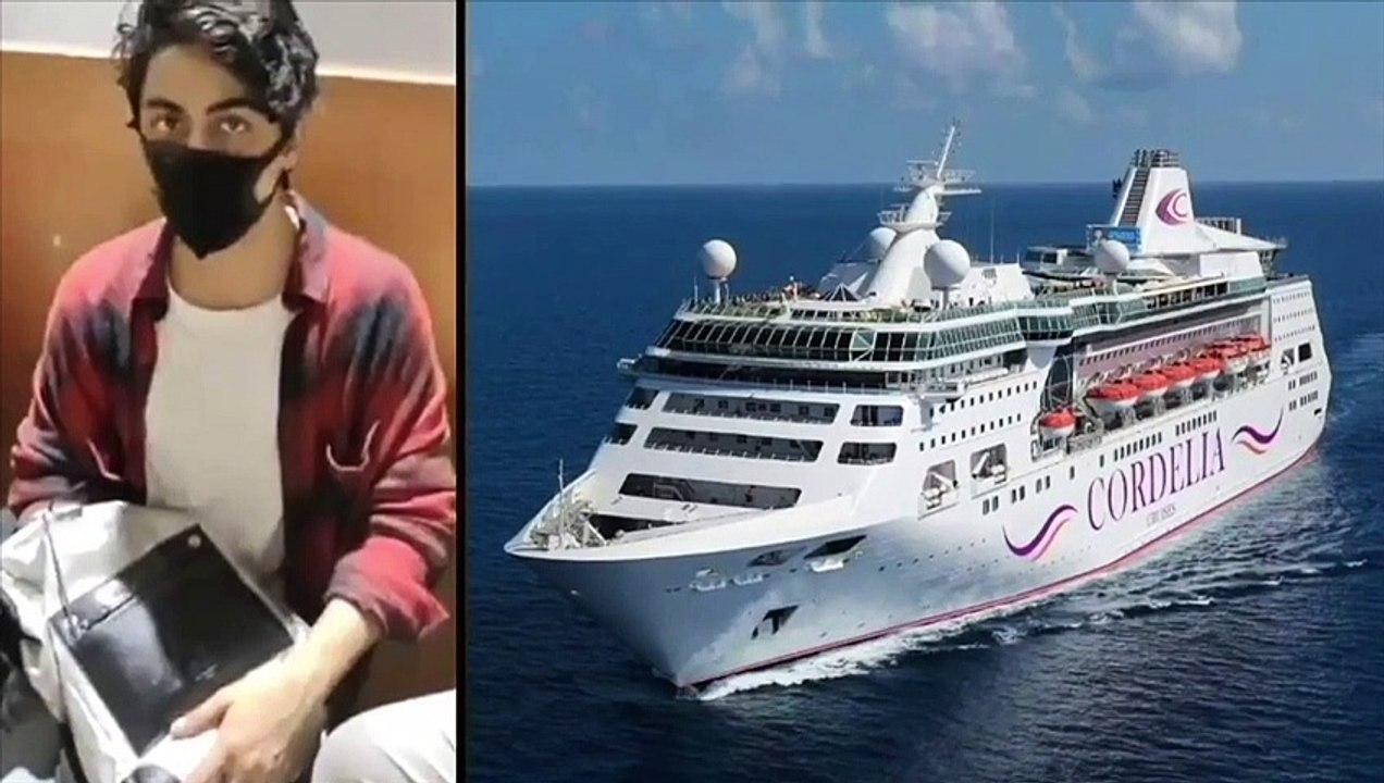 Aryan Khan shares cute pics with Suhana and AbRam, SRK reacts!