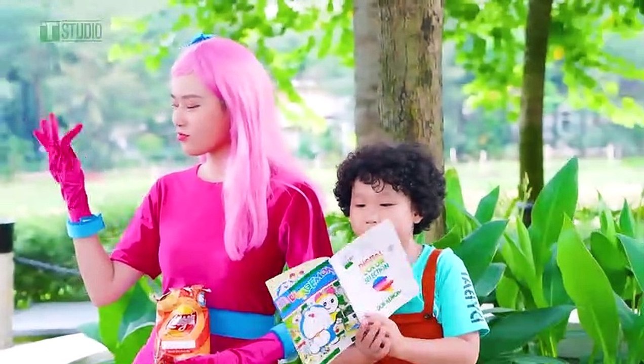 لقد تم القبض علي من قبل الأم المربية طويلة الساقين  تبنتني الأم ذات الأرجل الطويلة TSTUDIO ARABIC_1080pFHR