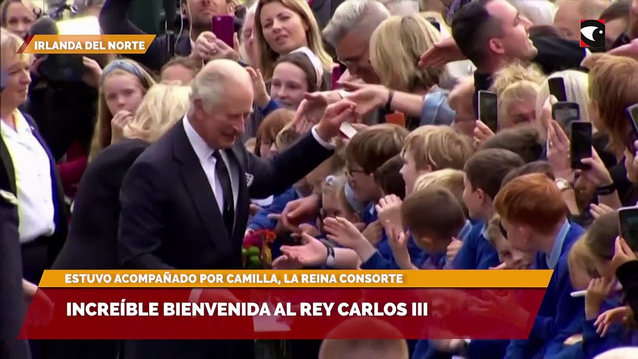 Increíble bienvenida al Rey Carlos III