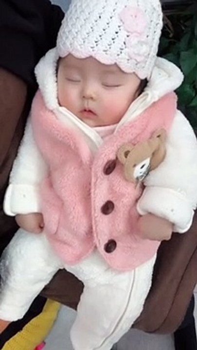 Baby Cute Vlog - Cute baby #shorts #baby #cute # (2)