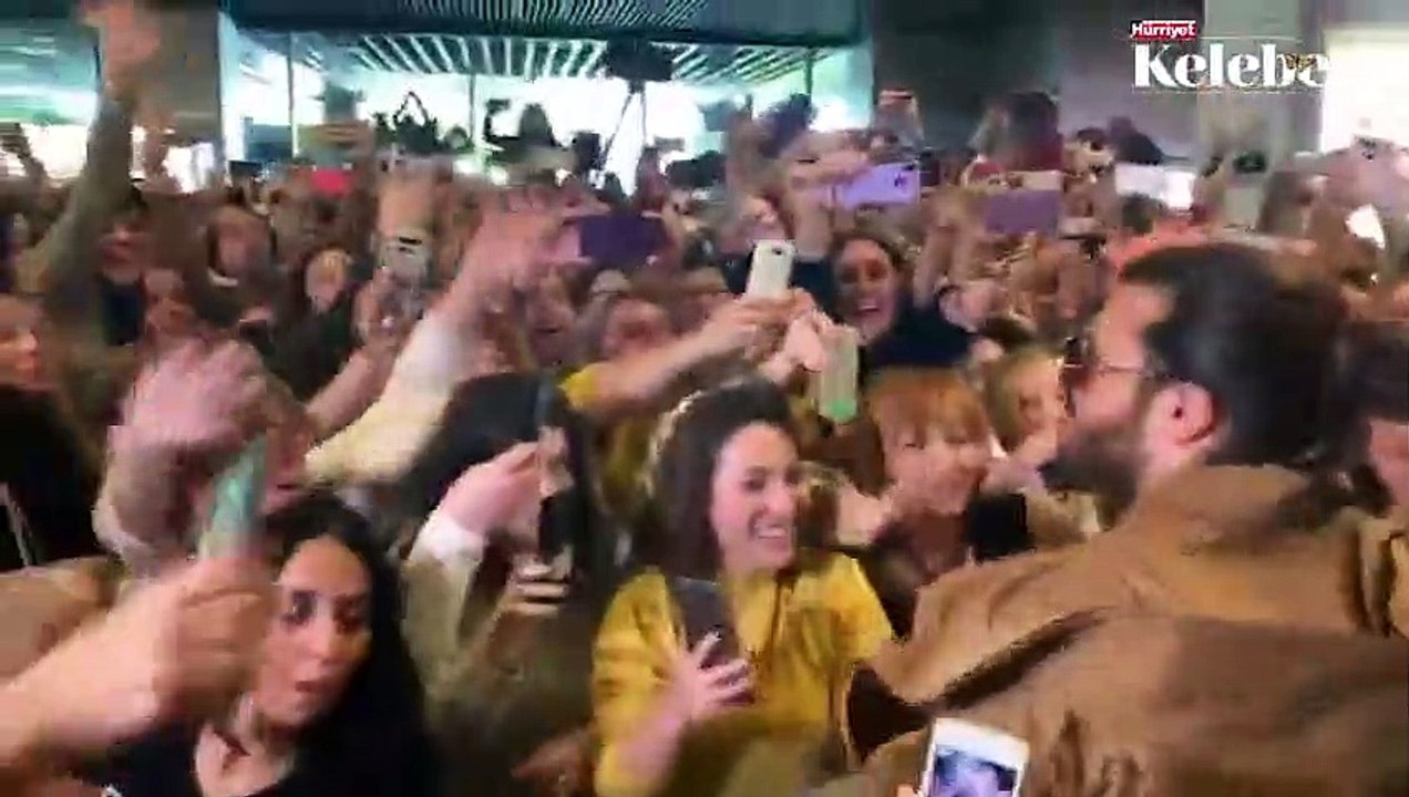 İspanya'da Can Yaman izdihamı