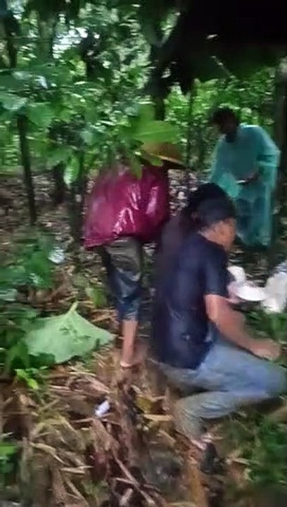 Kerja Bakti Gotong Royong Warga Perbaiki Saluran Air 💧
