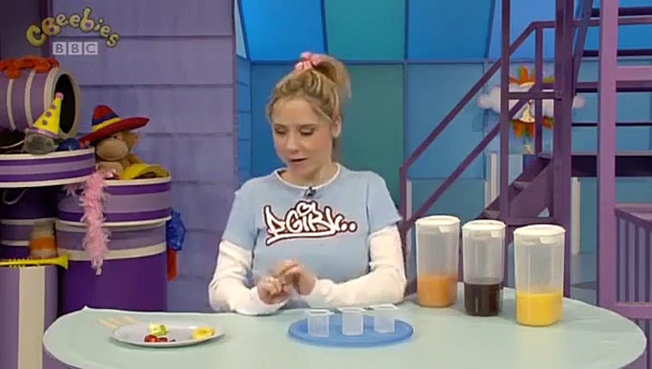 Cbeebies Tikkabilla - Full Episode - Counting and Opposites