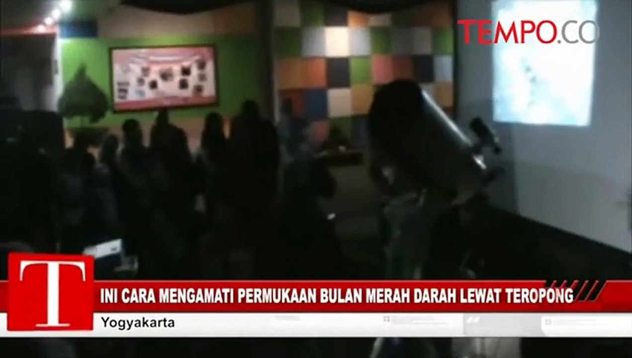 Ini Cara Mengamati Permukaan Bulan Merah Darah Lewat Teropong