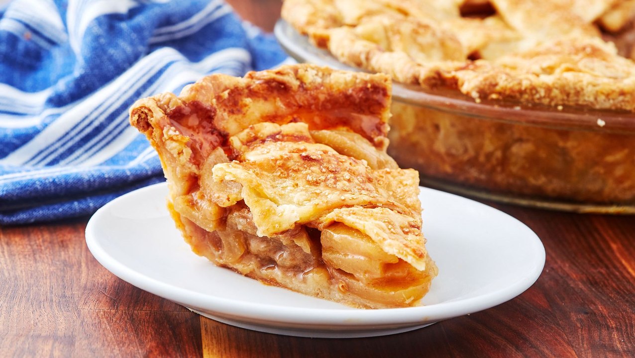 Caramel Apple Pie Puts The Drizzle In Every Bite