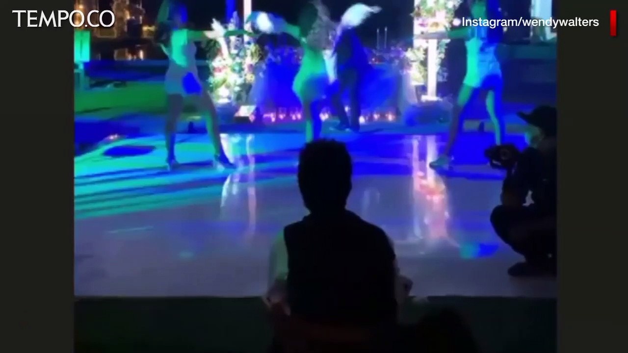 Reza Arap dan Wendy Gelar Resepsi di Bali