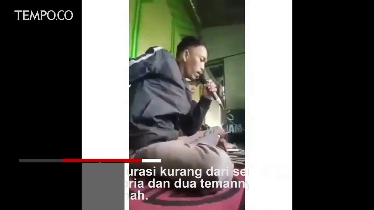 Pria Sedang Karaoke Tersambar Petir yang Viral