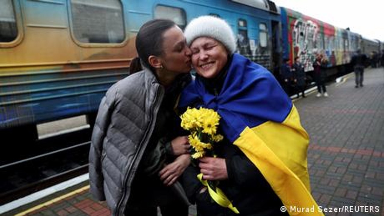 Es fahren wieder Züge ins befreite Cherson