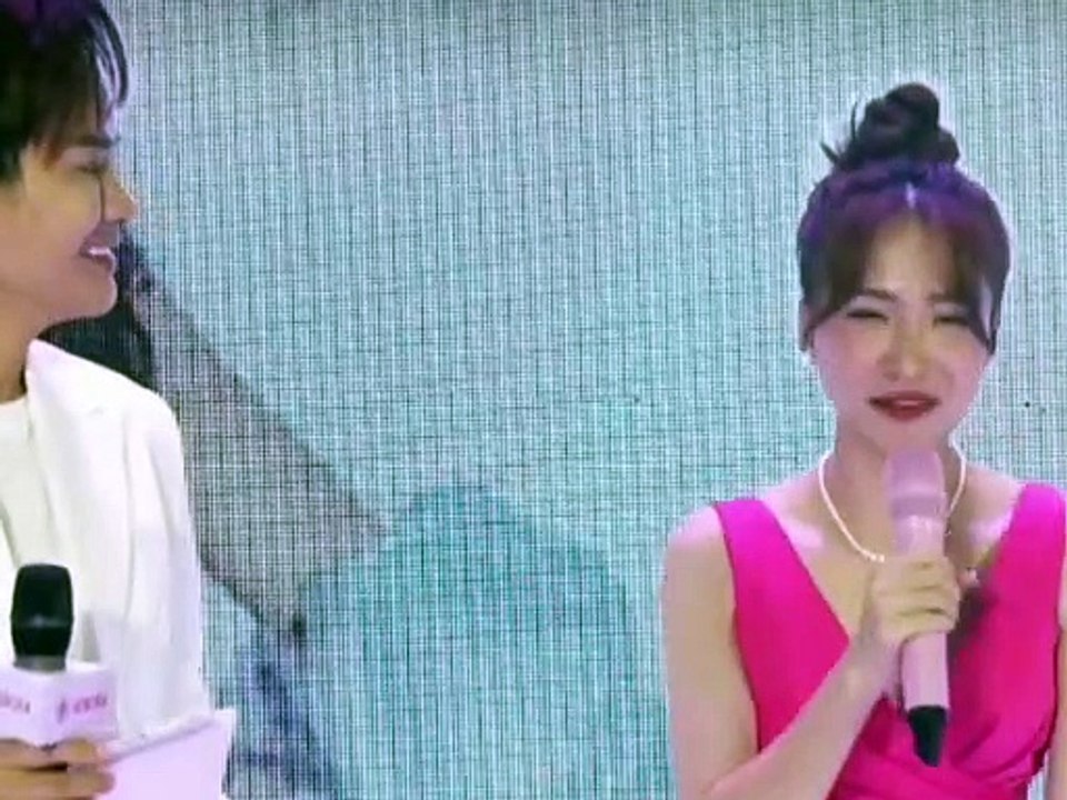 ngay tại sự kiện