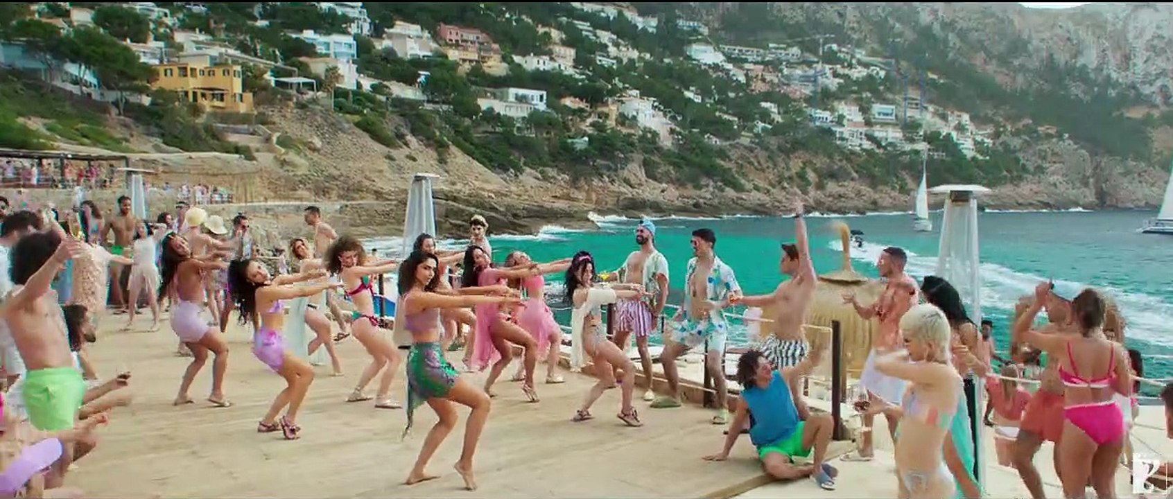 Besharam Rang Song| Pathaan| Shah Rukh Khan, Deepika Padukone| Vishal | Musicmania