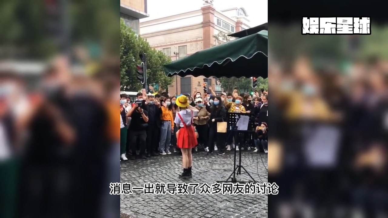 娱乐八卦，王冰冰恋情风波后首次现身主持节目，还是那么甜美！郭敬明去探班杨幂，两人搂搂抱抱亲密在一起