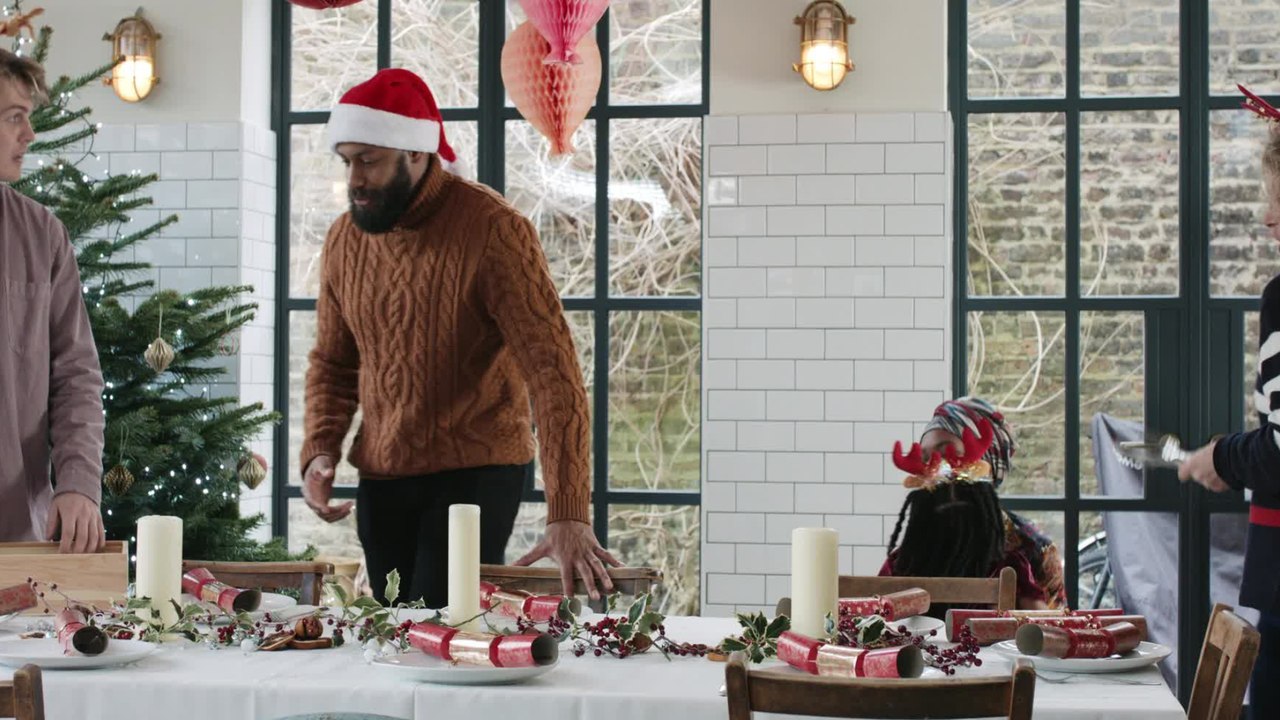 Meeting difficult relatives over Christmas? Here is how to cope