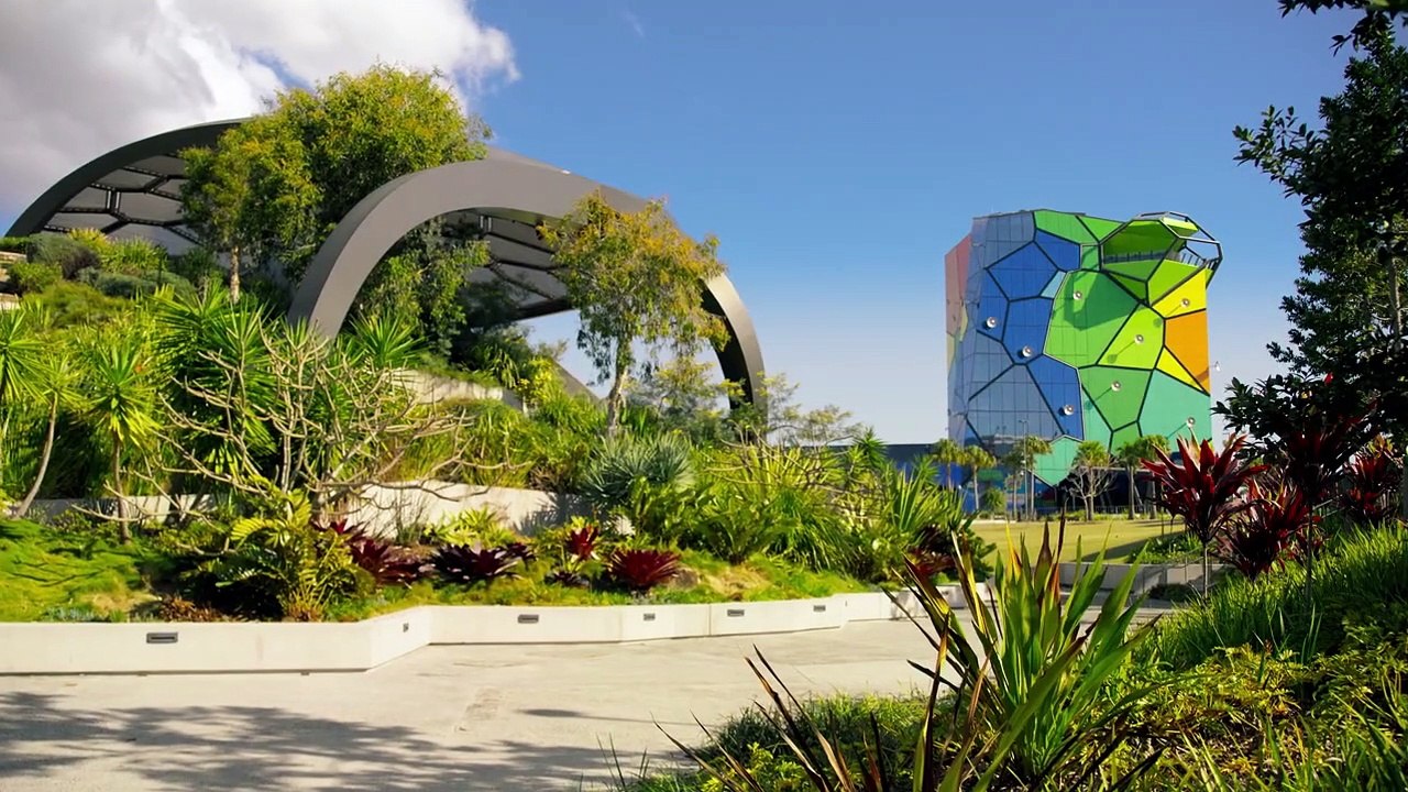 A Royal in Paradise Bande-annonce (EN)