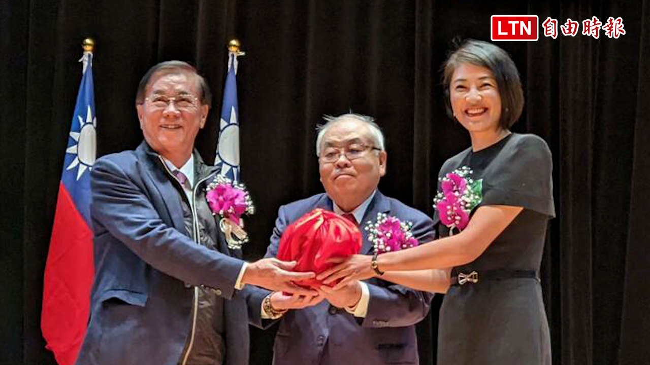 南投垃圾問題林明溱指「查甫卡嘸夠力」 許淑華笑稱「拚去化」