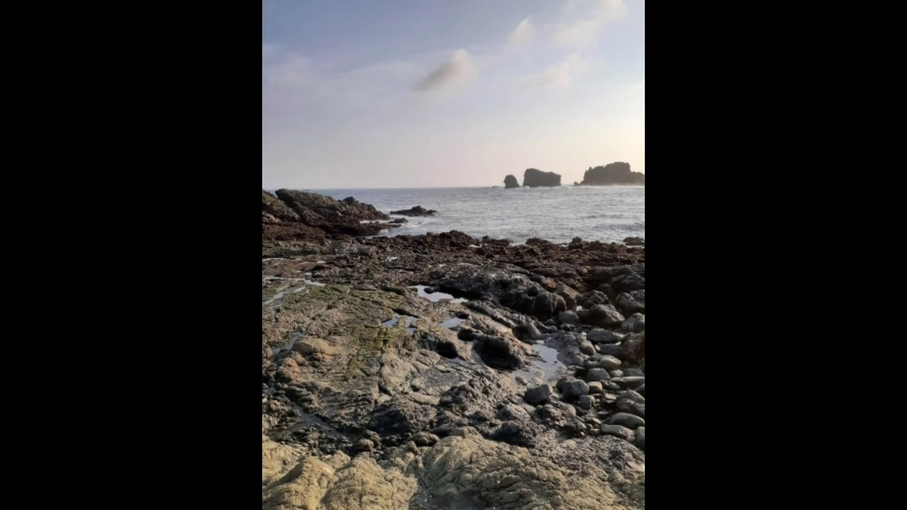 The Black Keys - Oceans And Streams (Lyrics)