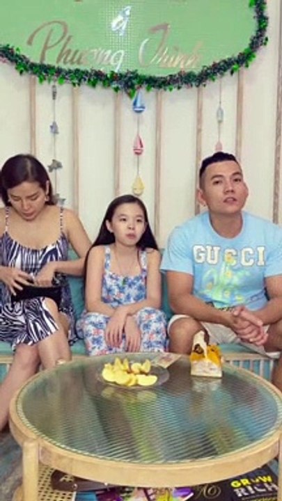 Lý Bình xin tiền Phương Trinh Jolie