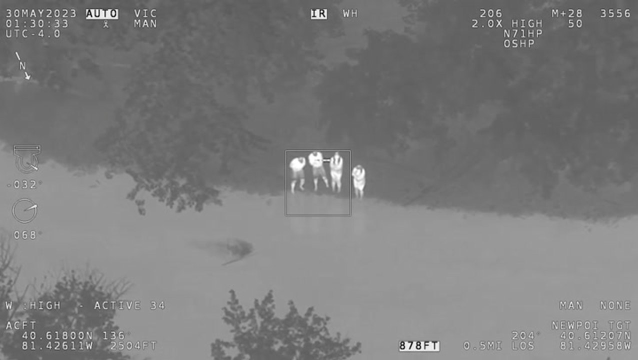 Teenagers rescued from Ohio river after getting stranded while tubing